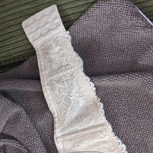 TORRID 40D CURVE Bra strapless underwire lace NWOT 4eyelet back hook and eye - Picture 6 of 8